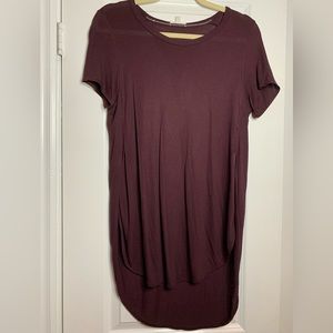 Wilfred High Low T-Shirt - Colour: Wine Burgundy, Size: S